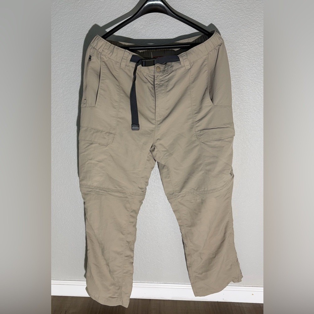 The North Face‎ Men's Cargo Pants in Beige